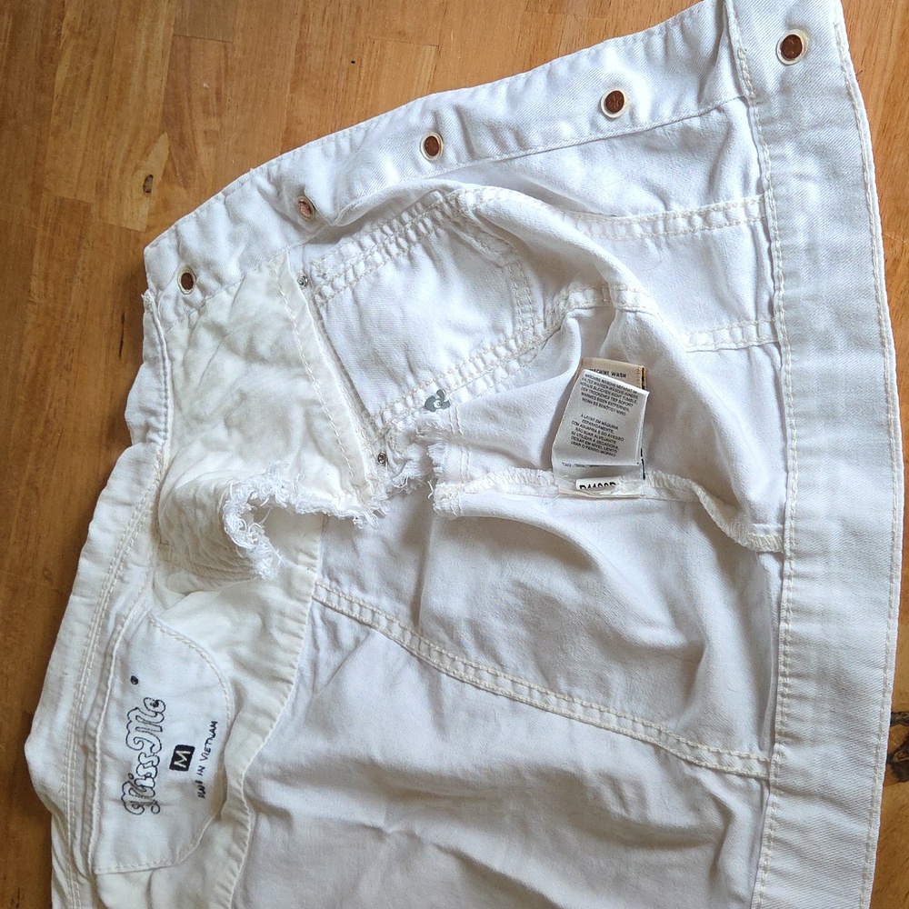 Miss Me White Denim Vest with Embroidery M - Picture 13 of 13